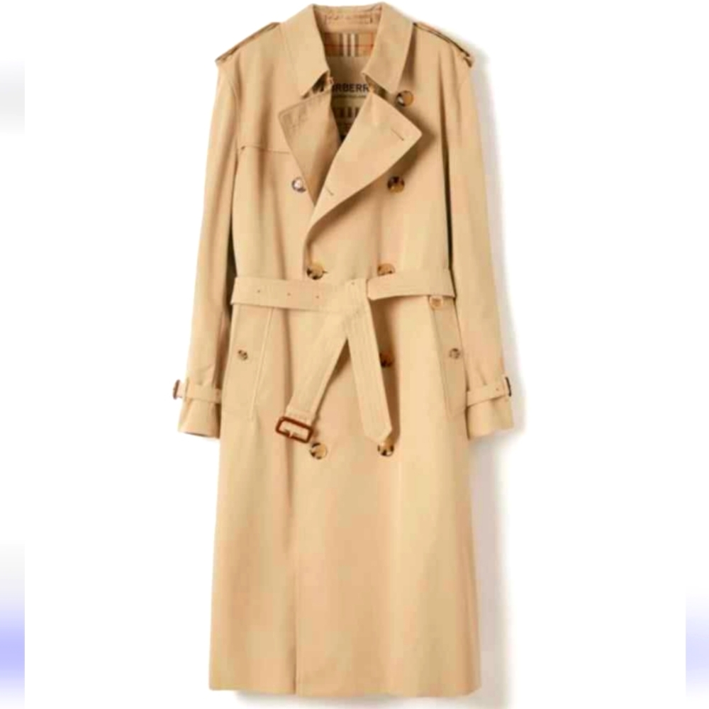 Vintage Burberry removable cashmere liner trench coat.